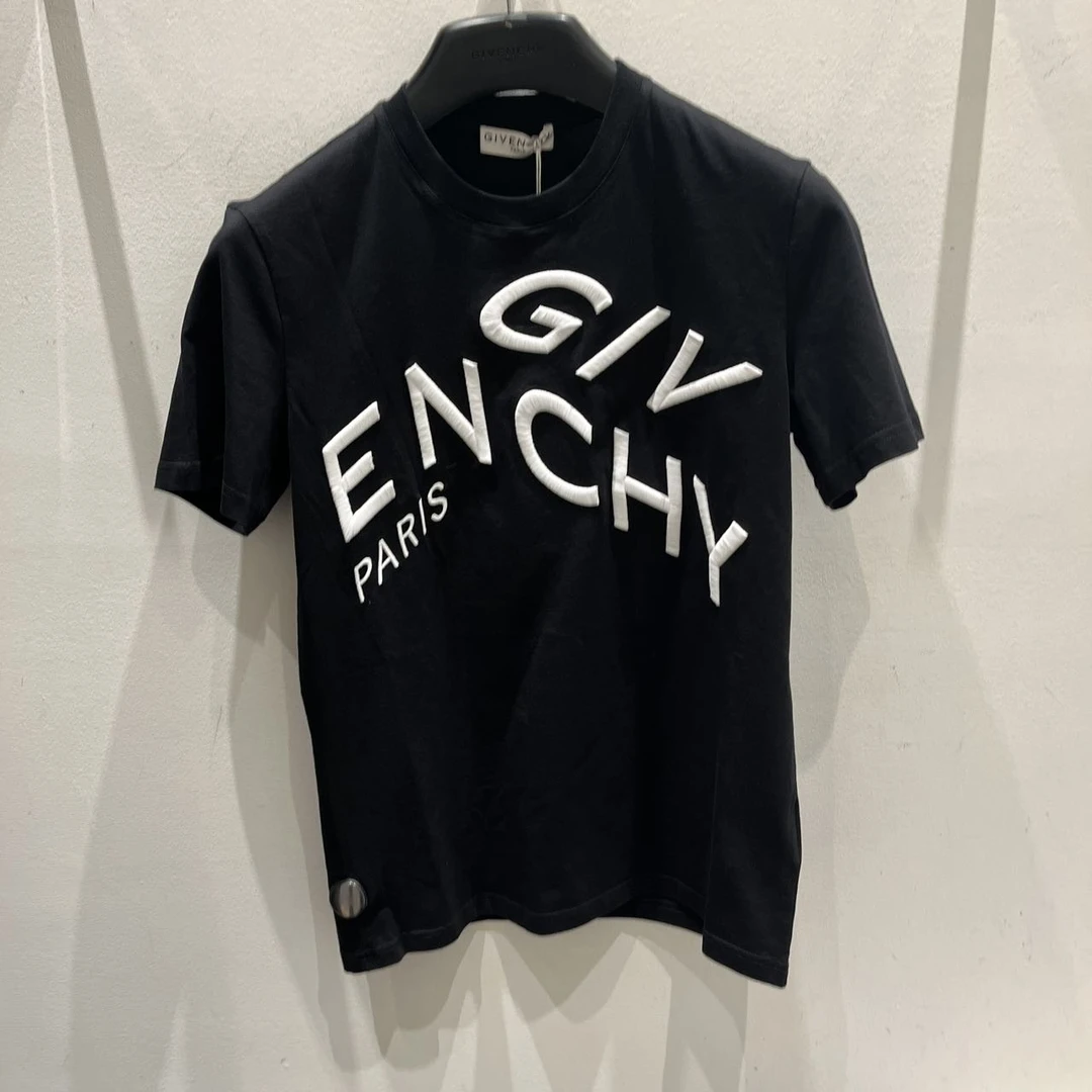 全新未使用 Givenchy/纪梵希 男士短袖T恤修身版