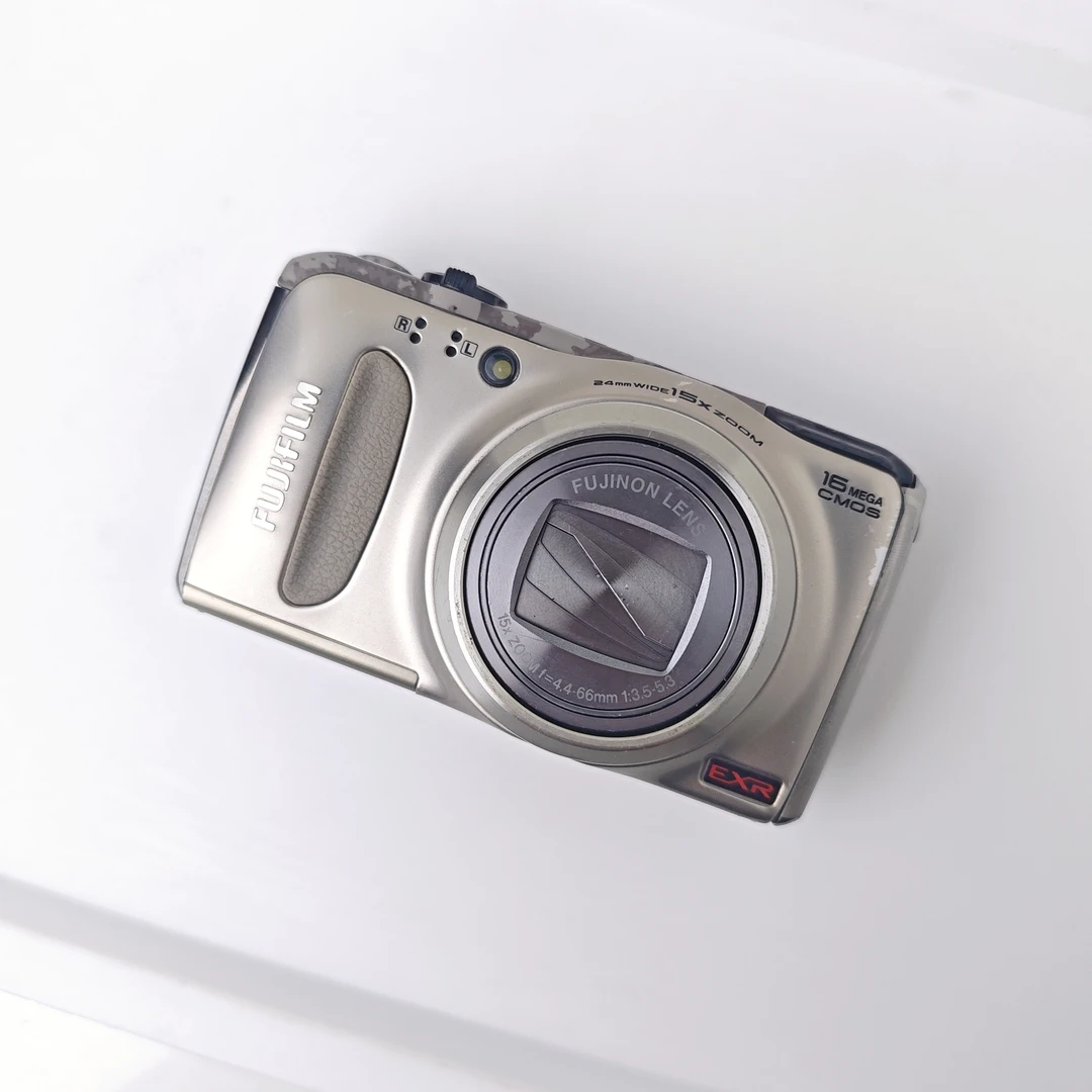 9新 Fujifilm/富士 f605exr 屏幕微瑕1600万像素15倍变焦配件齐全