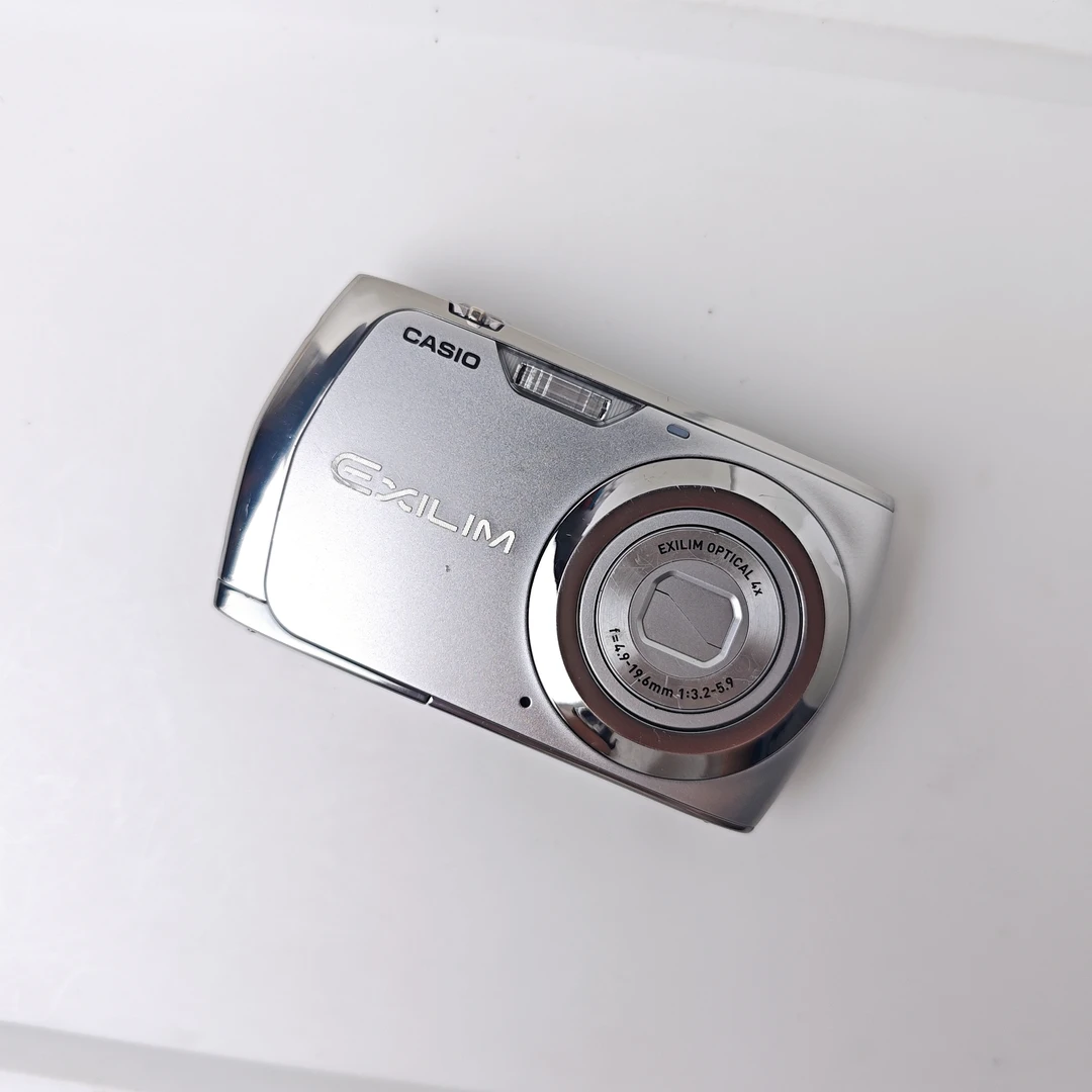 9新 Casio/卡西欧 s9 1400万像素 磨皮白调  配件齐全
