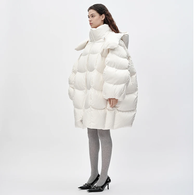 YANGYUQING设计师品牌经典云朵可拆卸帽保暖羽绒服24AW