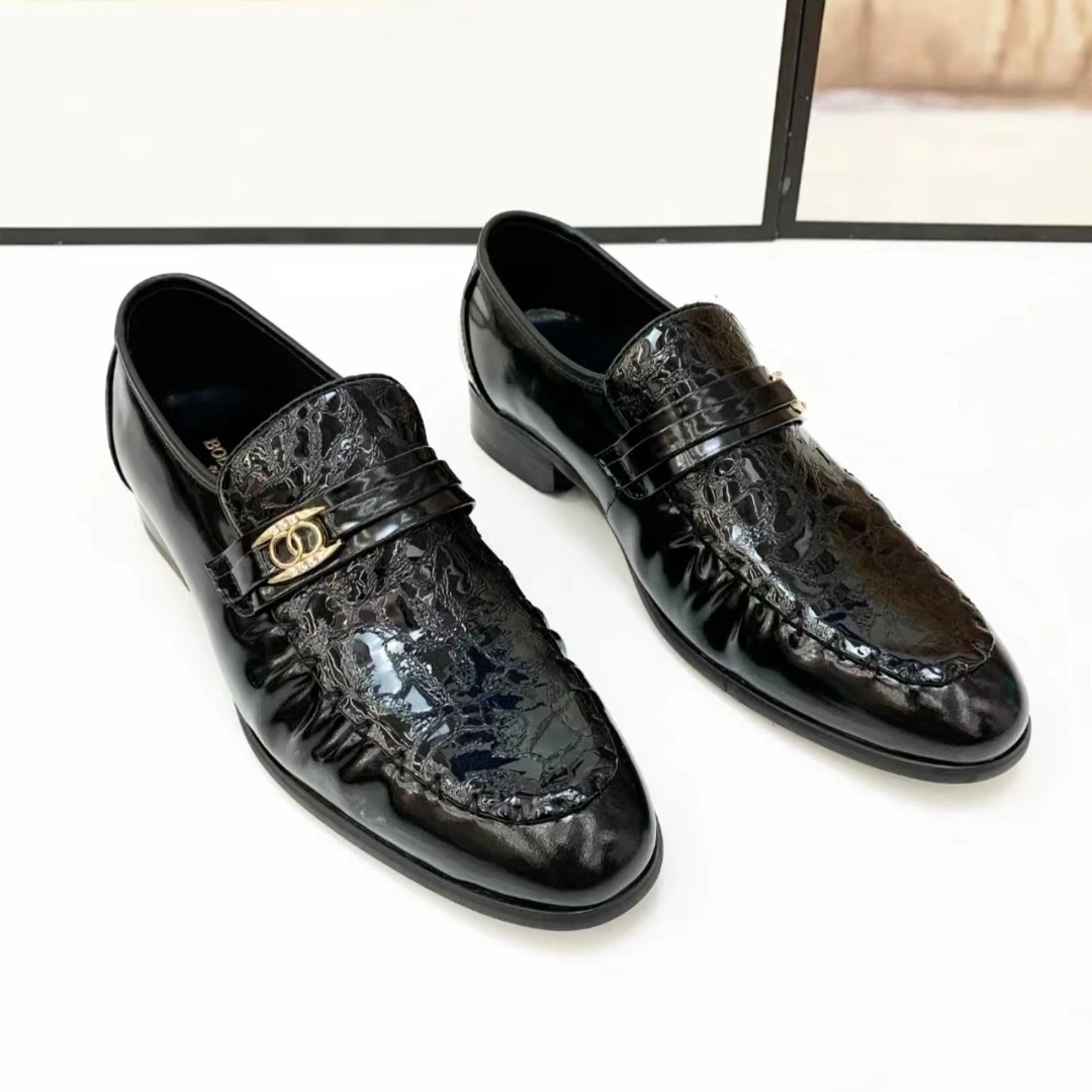 欧洲站秋冬新款透气一脚蹬休闲皮鞋英伦尖头单鞋漆皮皮鞋男鞋商务