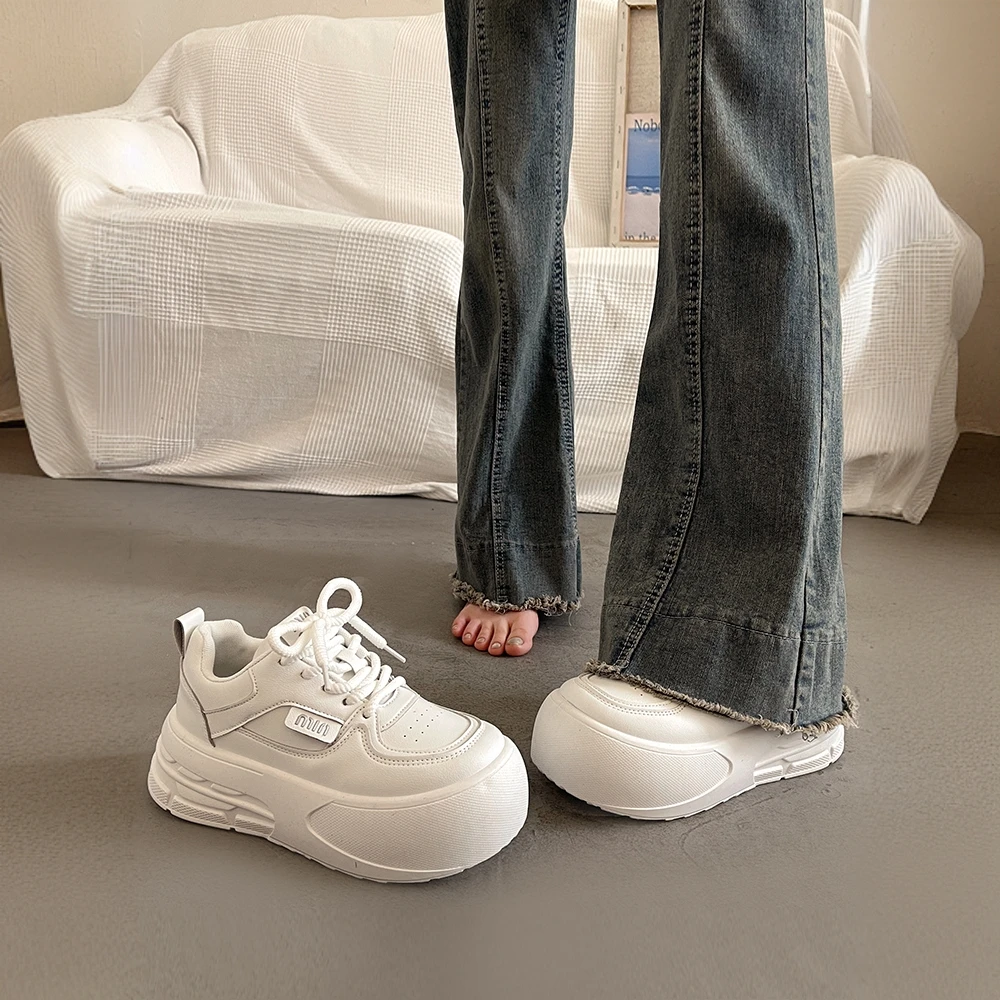 【万达撤柜】厚底增高小白鞋女板鞋2025春季新款百搭休闲运动面包鞋