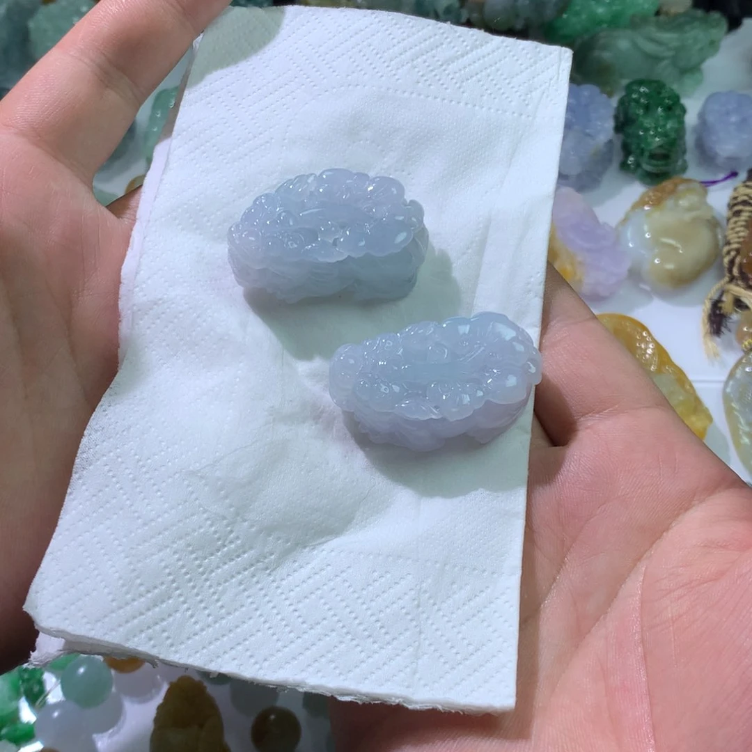 翡翠颈饰未镶嵌天然翡翠