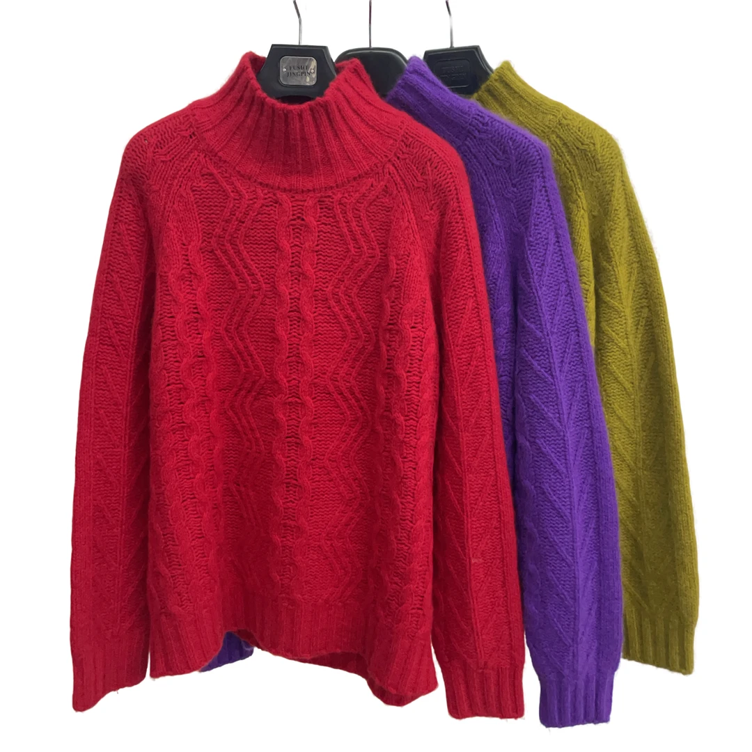 依家——84067加厚骆马绒立领波浪绞花纹路套头毛衣女