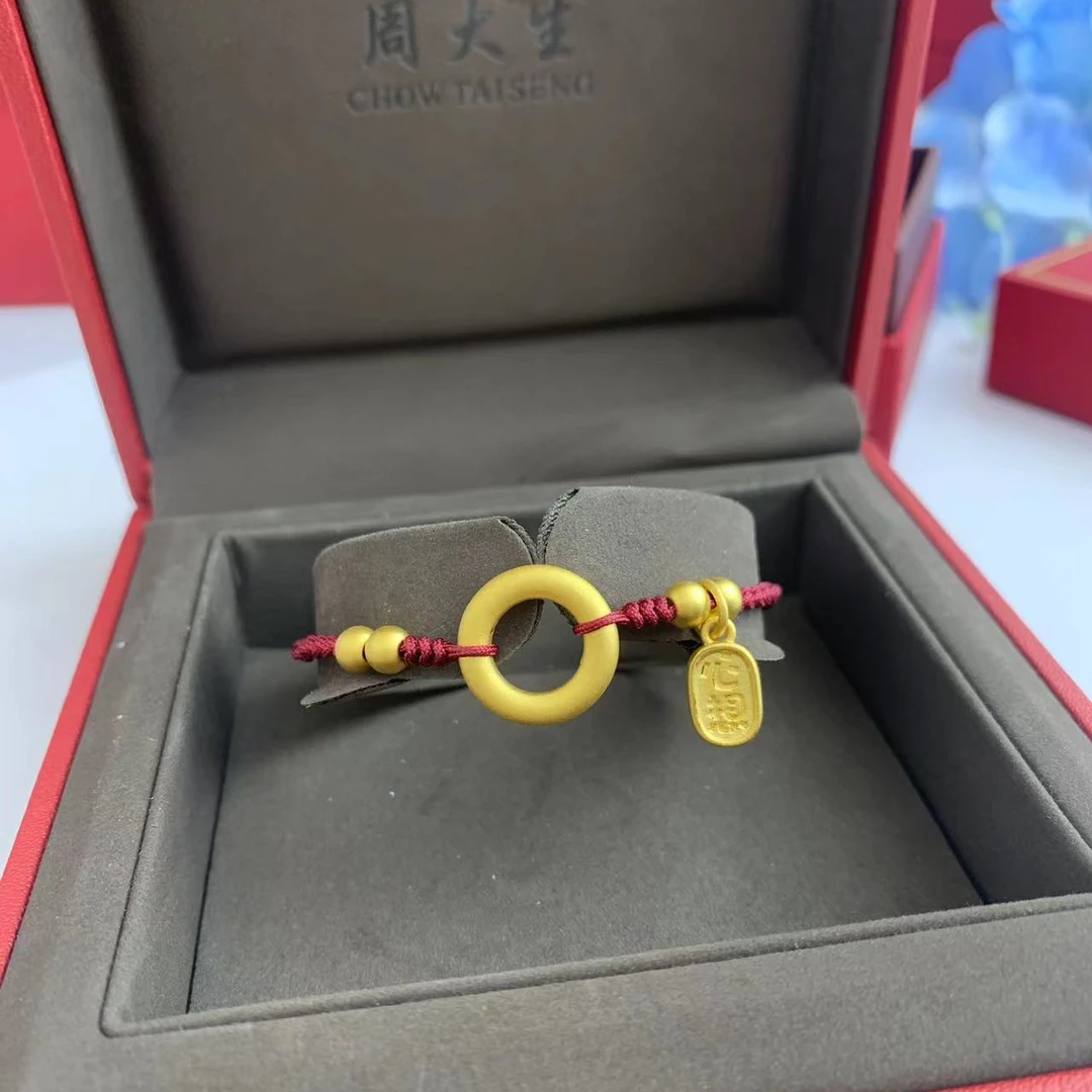 周大生足金吊坠纯手工编织甜甜圈心想事成小牌搭配小金珠个性时尚