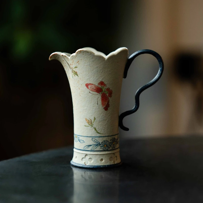 德白青花火石红公道杯描金纯手绘蝴蝶兰花陶瓷公杯分茶器茶杯带把