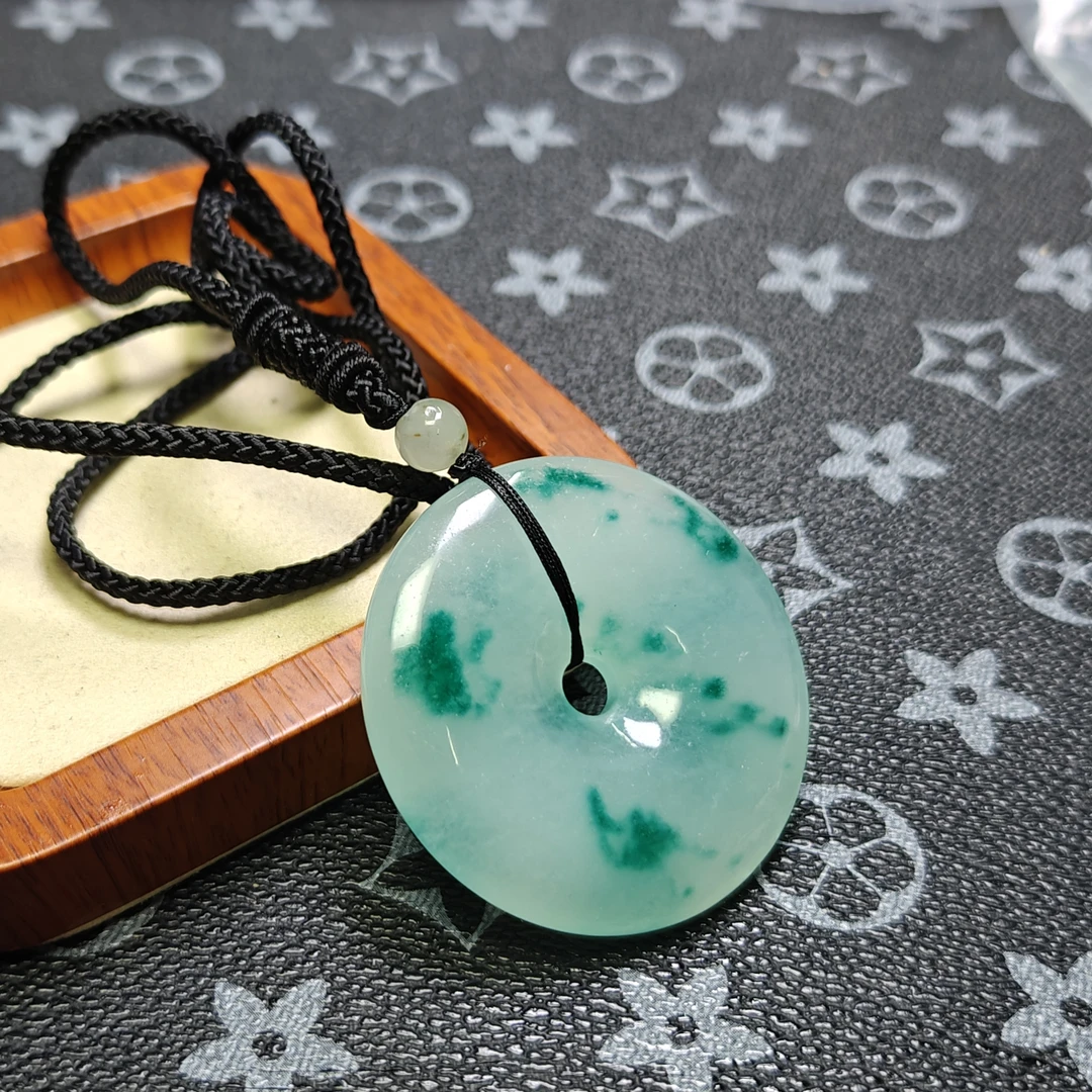 [停业清货]缅甸冰底绿飘花平安扣-147-多样性发一