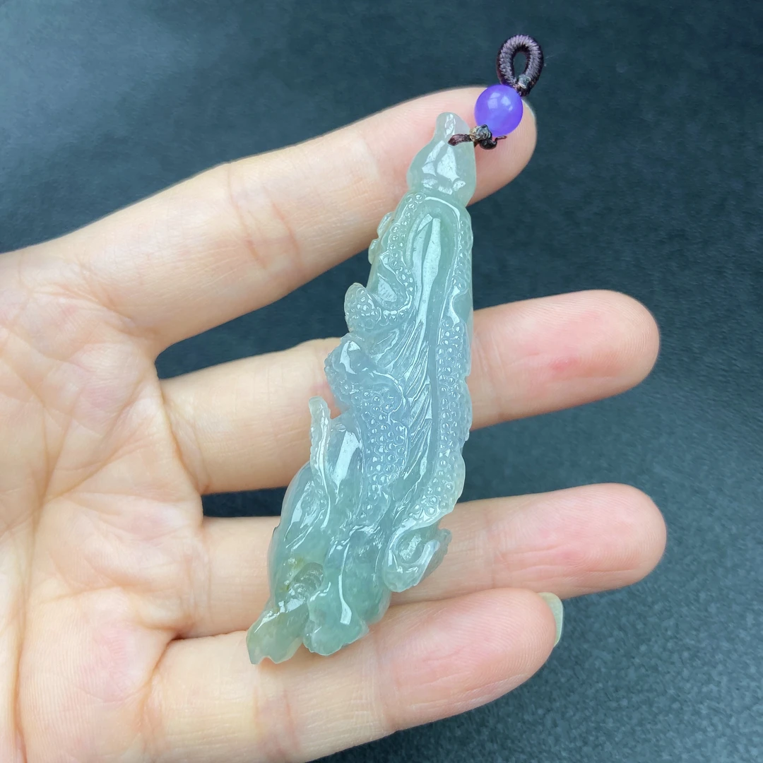 天然翡翠A货淡紫白菜吊坠尺寸68.9-19.6-13mm