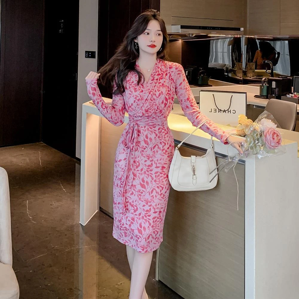 女装连衣裙2023秋季新款法式领印花系带修身显瘦中长款包臀连衣裙