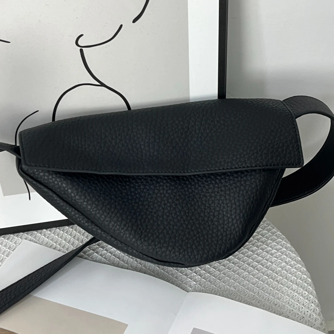 包包女斜挎小包小众百搭休闲斜挎包女时尚单肩包三角包包通勤女包