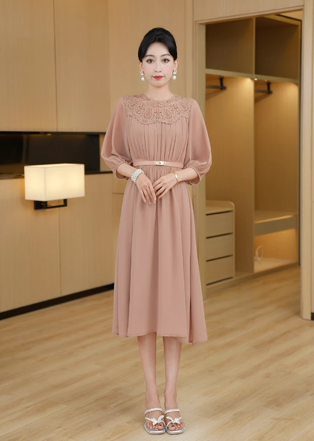 【海滨微风】  夏季新款气质显瘦中长款时尚连衣裙高贵优雅