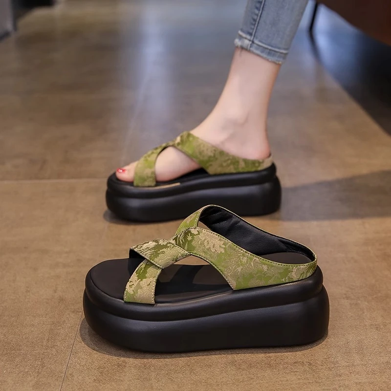 厚底增高凉拖鞋女夏季外穿2024新款高跟松糕凉鞋海边配裙子沙滩鞋