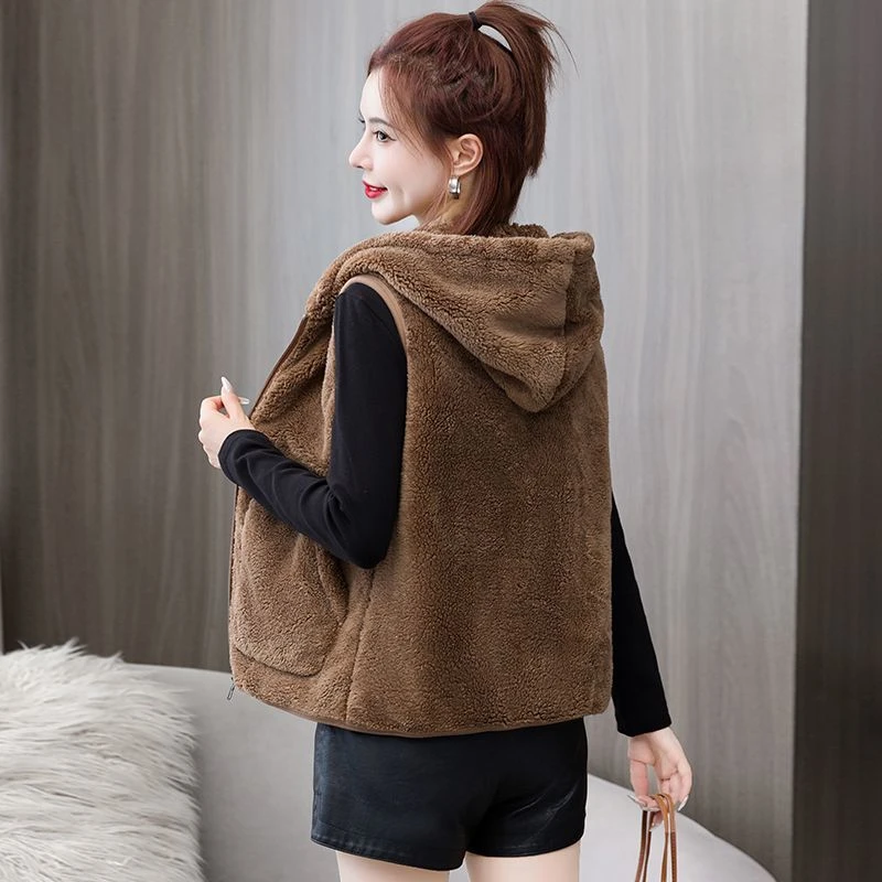 韩版秋冬新款珊瑚绒马甲女短款摇粒绒加厚中老年坎肩妈妈百搭背心