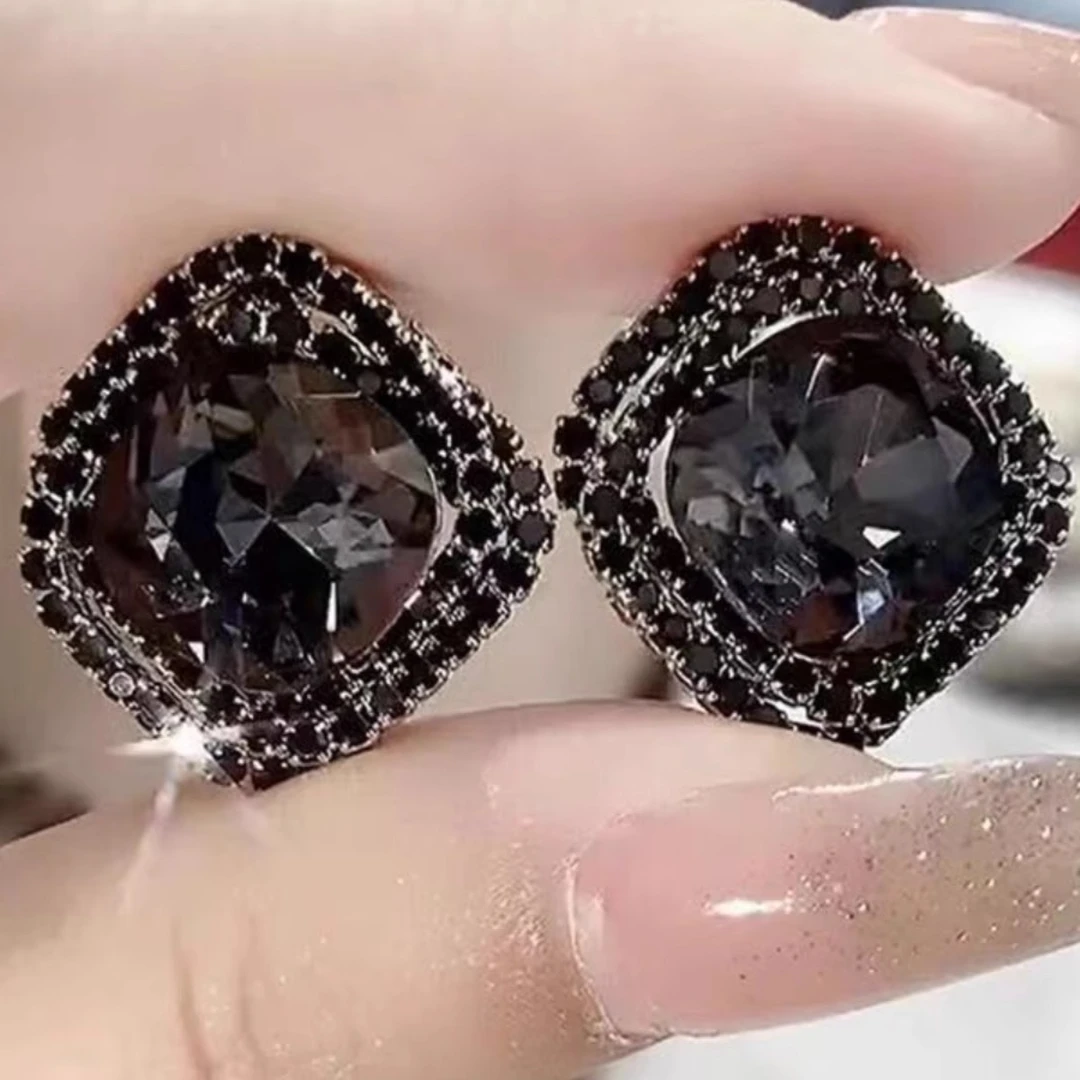 合金耳饰 时尚秋冬黑色几何菱形耳扣耳钉s925银针耳环女轻奢气质