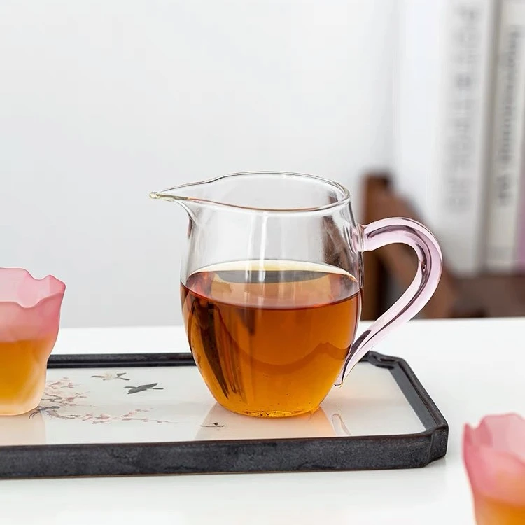 玻璃玲珑粉色手把公道杯 0201