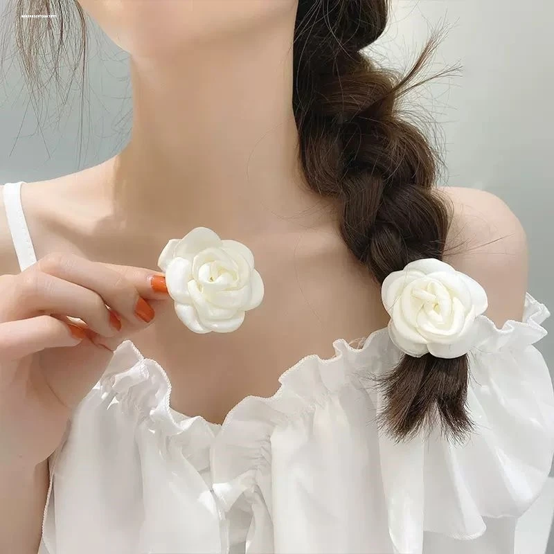 缎面山茶花发饰发夹韩系甜美气质新款2024显白少女甜妹可爱清新