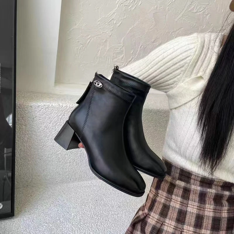 门店238！短靴女显瘦粗跟时装靴高跟女靴秋冬恋典瘦瘦靴子551