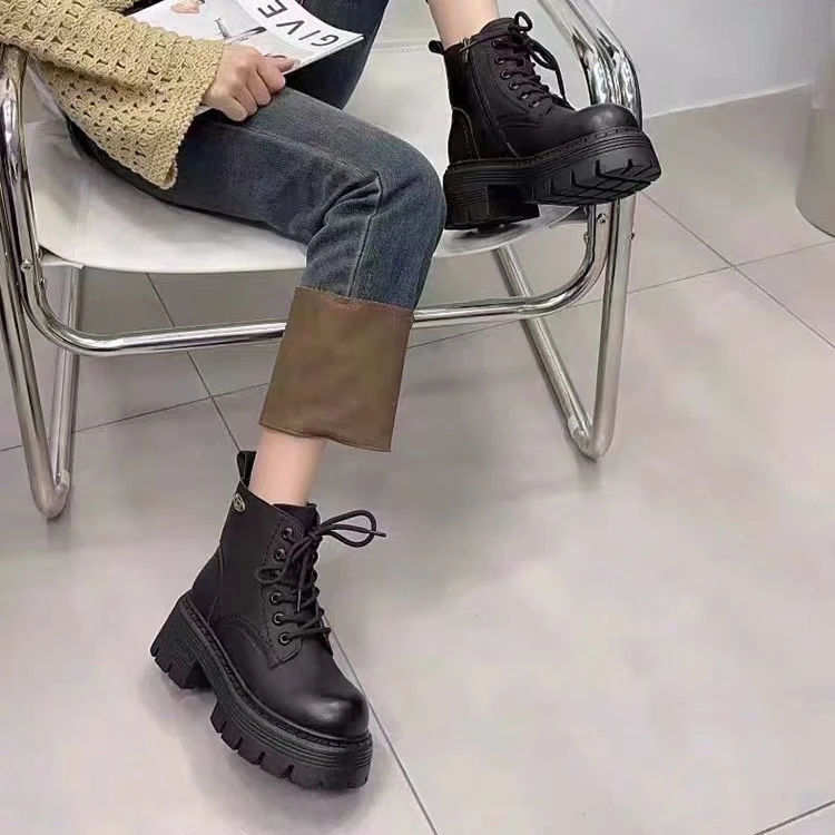 门店259！英伦风马丁靴女秋季新款舒适百搭圆头粗跟短筒靴女16913