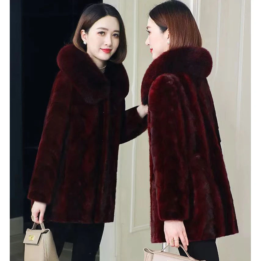 中老年妈妈毛绒外套女中长款2025冬狐狸领裘皮大衣拼貂厚外套大码