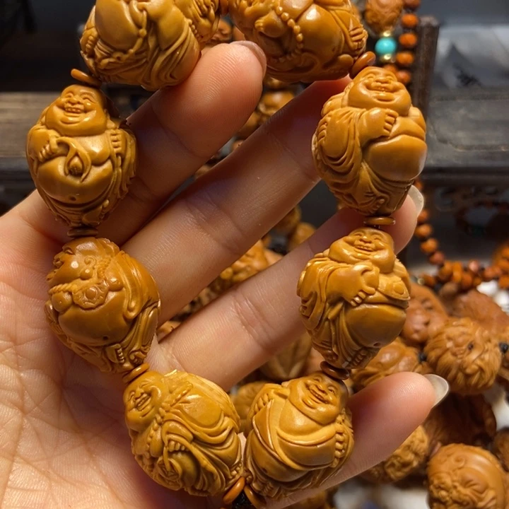 【闪购商品】橄榄核核雕瑞兽弥勒