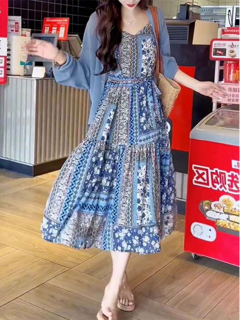 夏装女2025新款韩剧女主穿搭小香蓝色防晒开衫碎花吊带裙两件套装