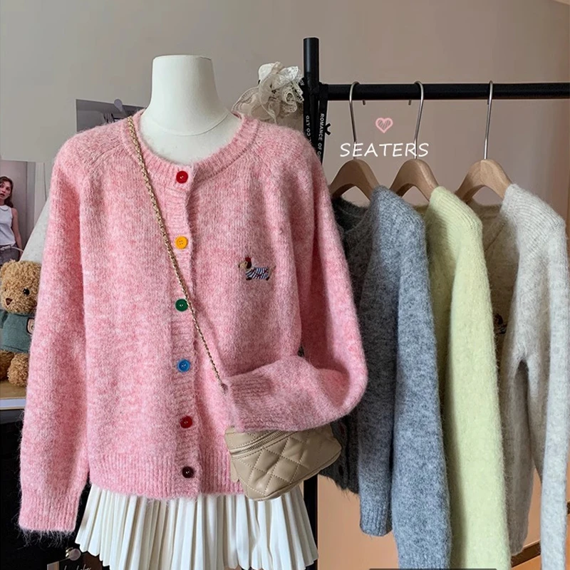 新款慵懒风甜美软糯长袖针织开衫秋季新款彩色纽扣宽松毛衣两件套