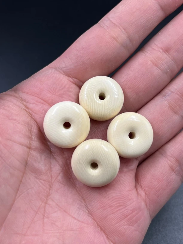 z0012天然猛犸牙 保真 平安扣 支持鉴定 假一罚四