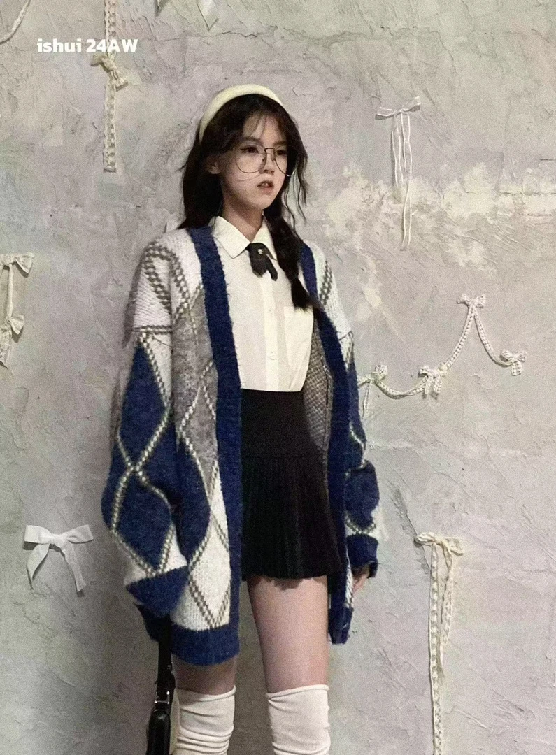 ishui-伦敦早课-学院风蓝白格子复古菱格针织ins风宽松开衫背心