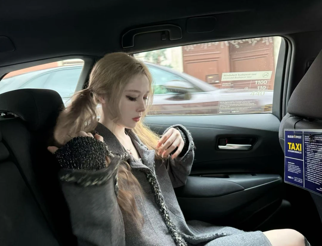 ishui-苏黎世千金-小香风自制复古气质小个子设计师连衣裙套装