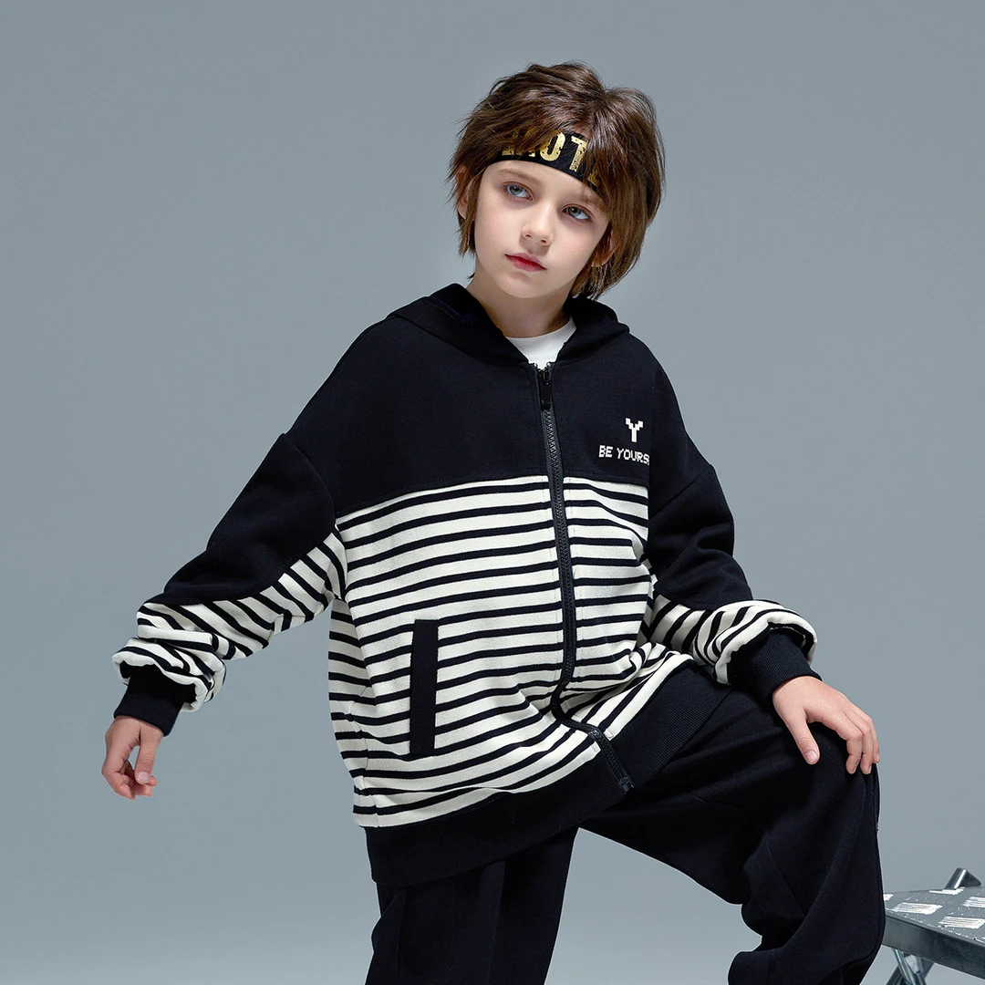 儿童连帽外套春秋季2024运动潮酷休闲拉链上衣男童夹克WYSP850061