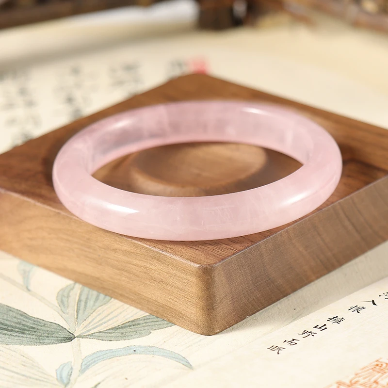 天然少女粉水晶手镯芙蓉石流行时尚温柔饰品2025新款【多样性发货】