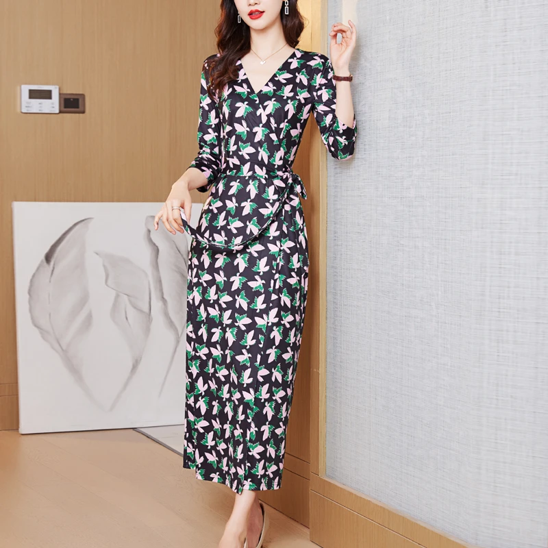 奢华大牌碎花一片式裹身裙法式显瘦气质修身连衣裙开叉茶歇长裙