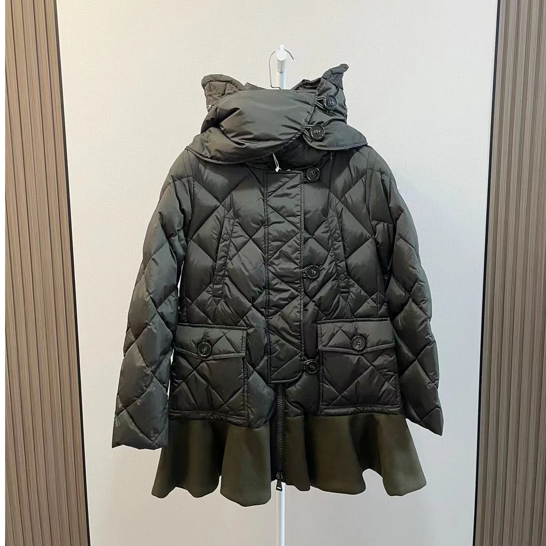 99新 MONCLER 蒙口/墨绿色女款裙摆连帽羽绒服/尺码0