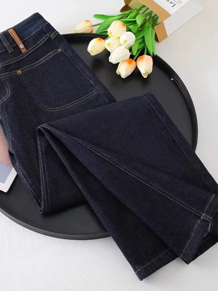 【扁】感加绒阔腿牛仔裤女2024秋冬新款高腰宽松显瘦时尚直筒裤