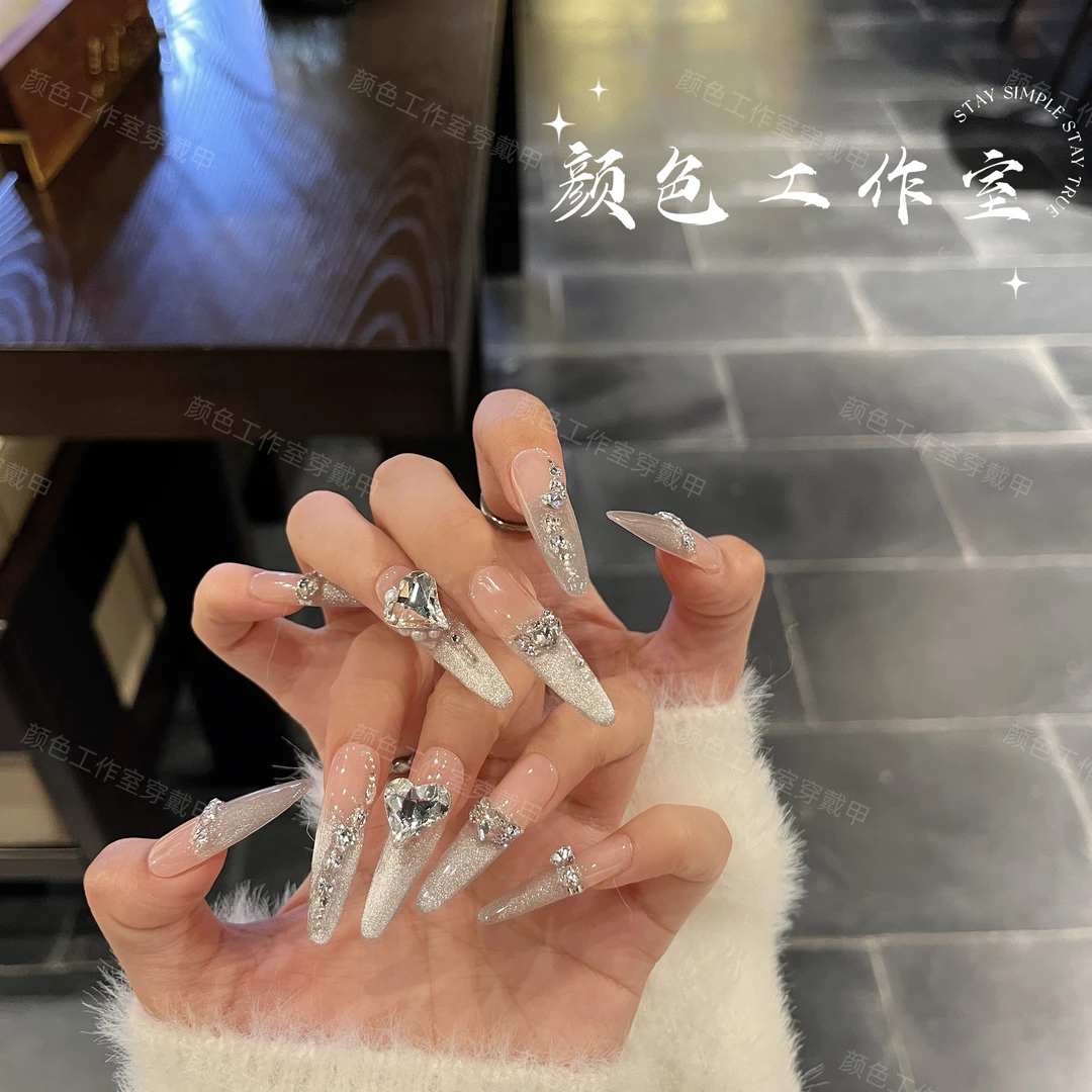 纯手工渐变碎钻银碎细闪气质显白高级感穿戴美甲贴片细狗尖长款