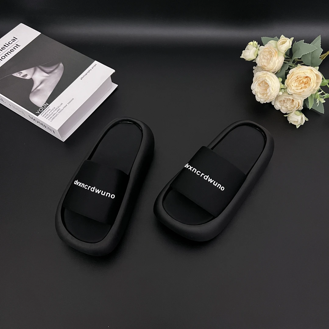 设计款字母一字拖2025新款厚底简约百搭女外穿凉拖鞋