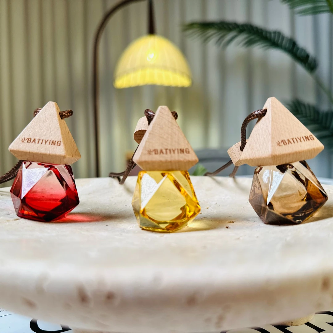 （新疆包邮)车载香薰除味挂件香氛精油汽车香水