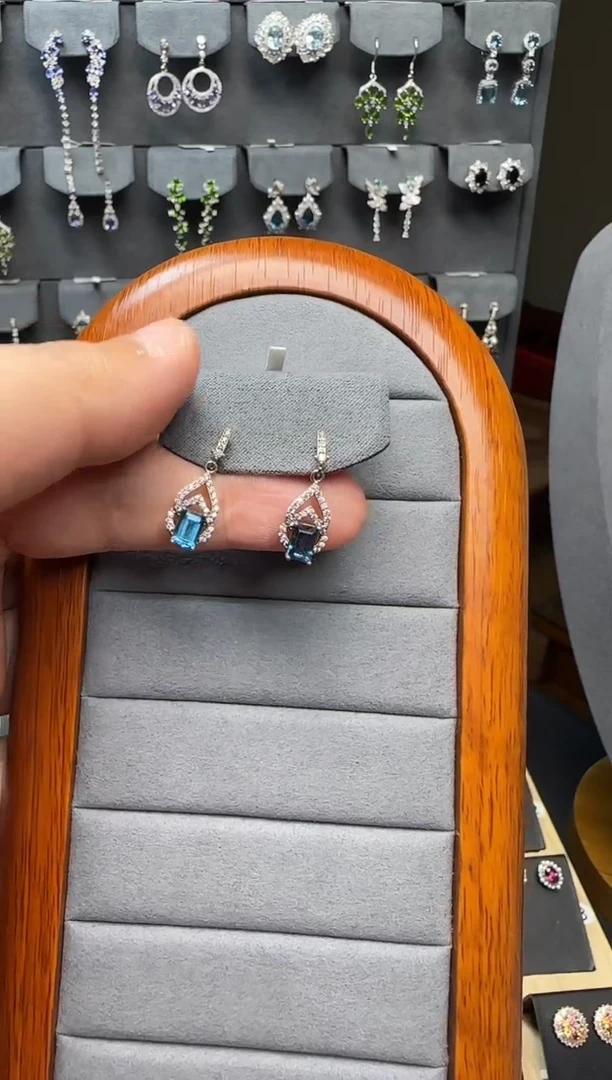 【闪购商品】托帕石耳饰银S925镶嵌1