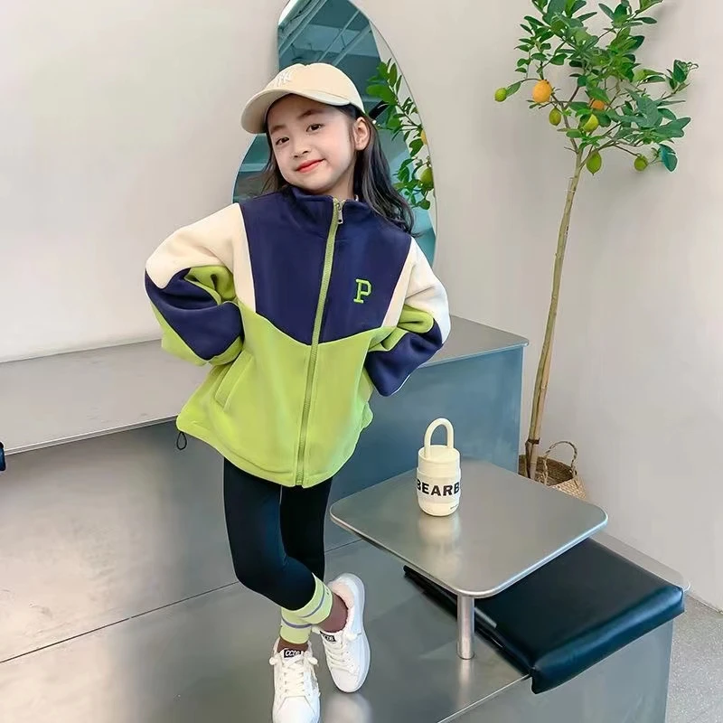女童外套春秋冬款2025新款儿童摇粒绒上衣洋气女孩拼色保暖外衣