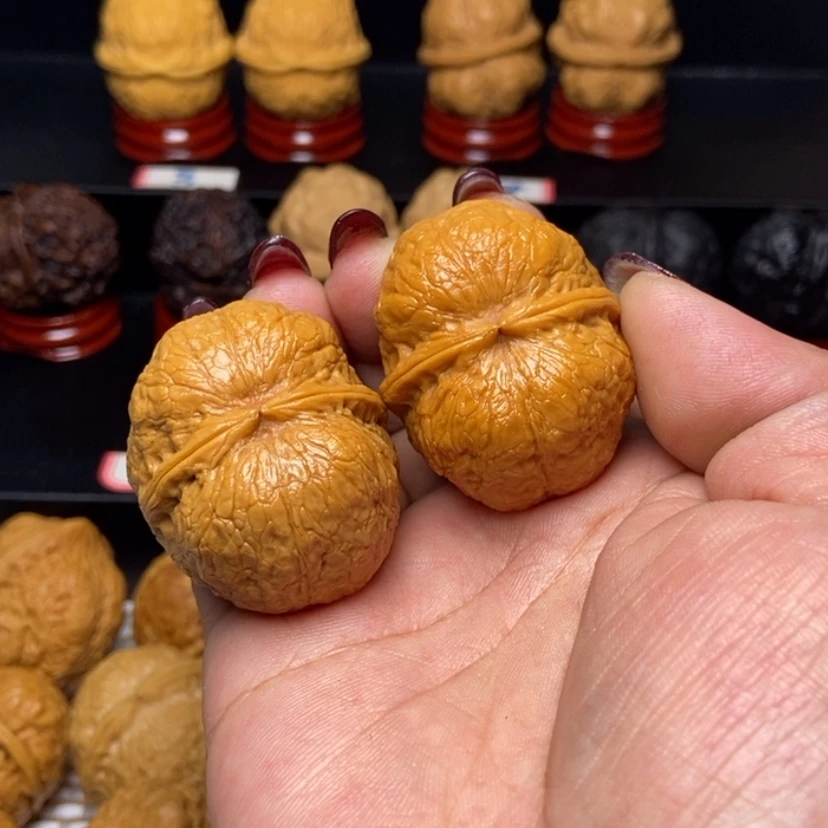 【闪购商品】桃核吊坠4