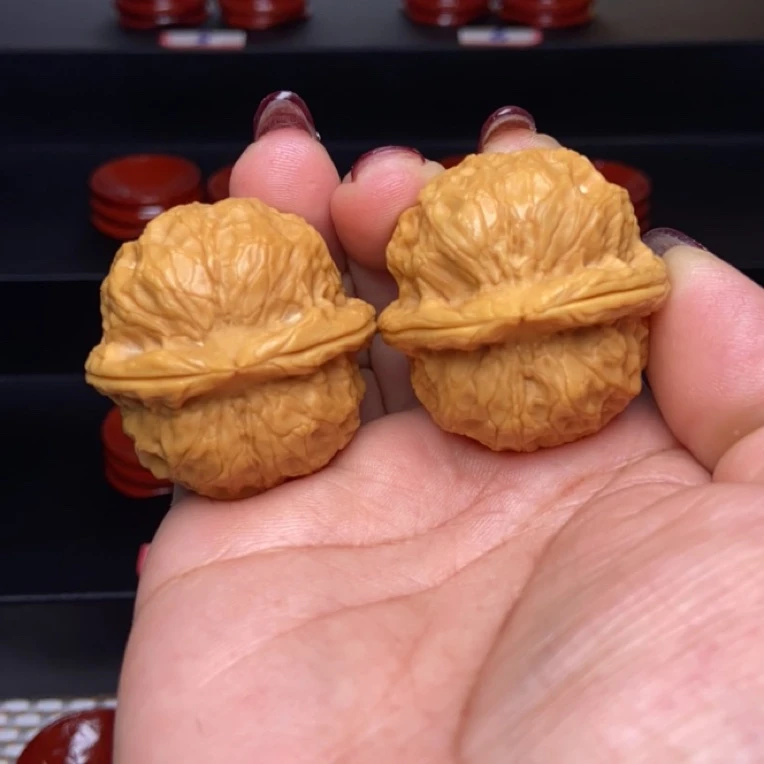 粗筋大铁锤云南野生铁核桃文玩