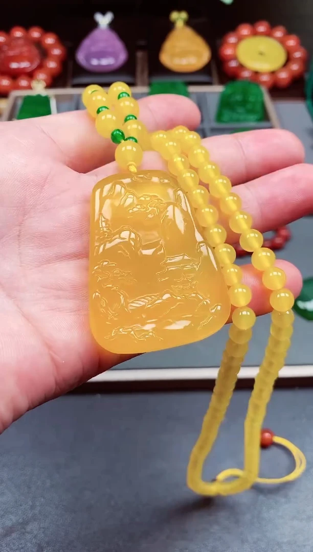 【闪购商品】玛瑙/玉髓颈饰未镶嵌黄山水