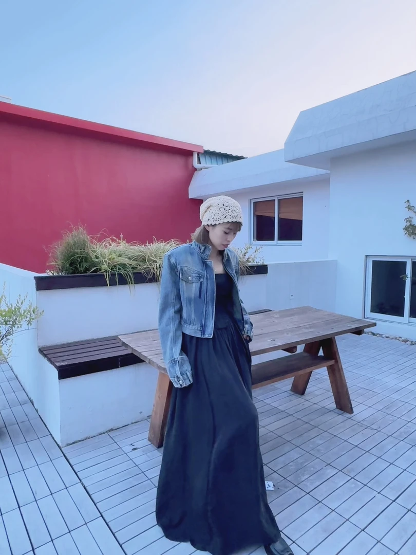 24秋季新品高领垫肩腰微宽松水洗牛仔短外套秋季女外套