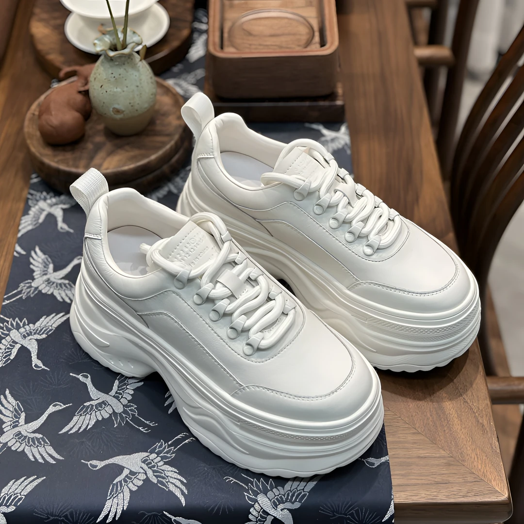 2024秋冬新款，厚底七公分超轻巨舒服巨秀气老爹鞋百搭显脚小。