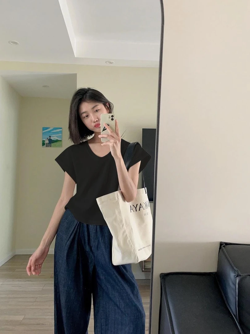 白色短袖女简约慵懒百搭t恤夏季高级感小U领显瘦漏锁骨短上衣体恤