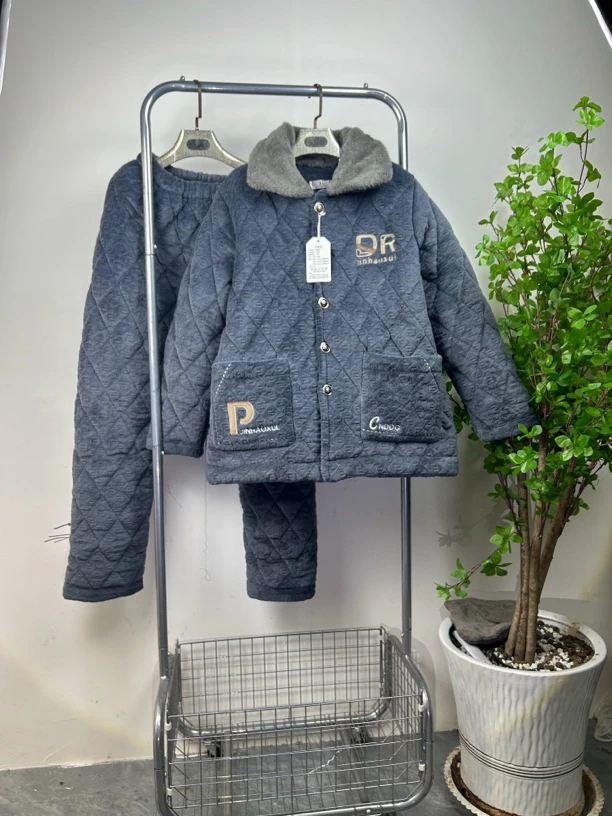 睡衣男冬加厚加绒三层夹棉保暖家居服套装秋冬款牛奶绒男8823