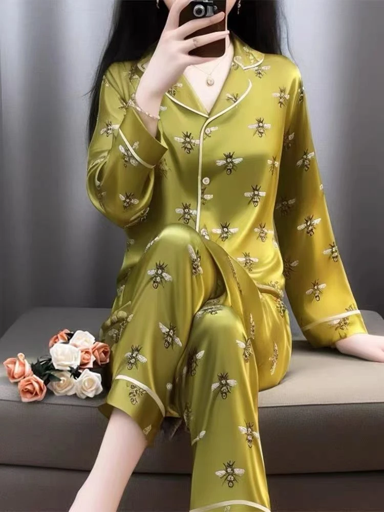 高级感轻奢阿尔卑斯小蜜蜂睡衣女春秋季新款长袖外穿家居服女舒适