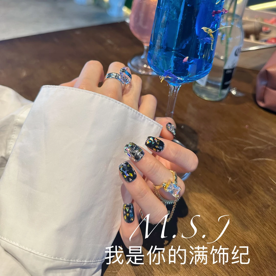 满饰纪|M657「黑警长」轻奢钻饰网红穿戴甲手工美甲纯欲甲片纯色甲