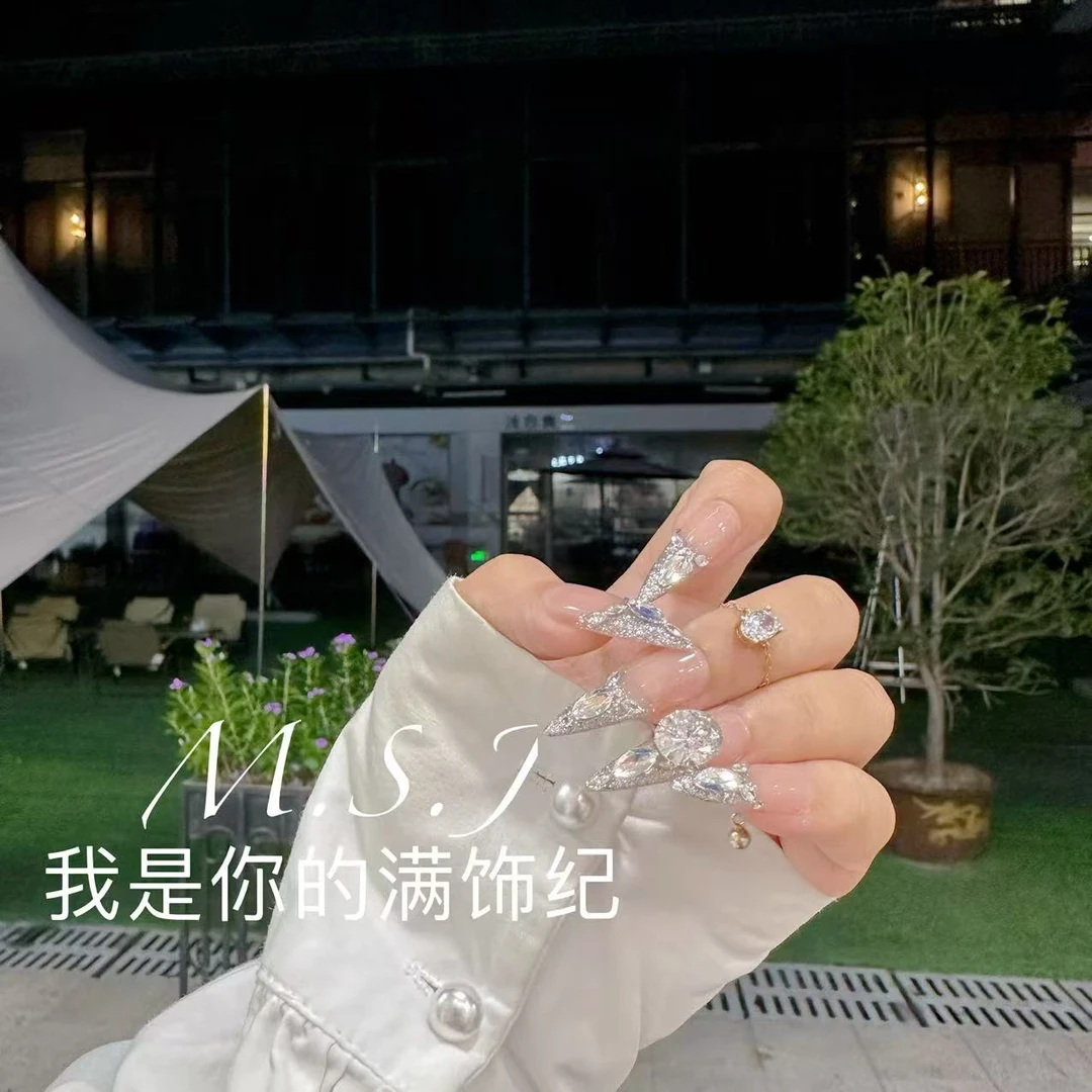 满饰纪|M945「钻石美人尖」轻奢钻饰网红穿戴甲手工美甲纯欲甲片