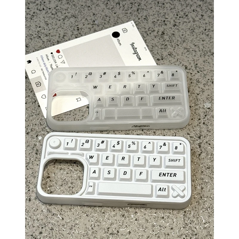 奥菲顿ins简约高级键盘适用iPhone16/15p全包苹果13/12手机壳14套